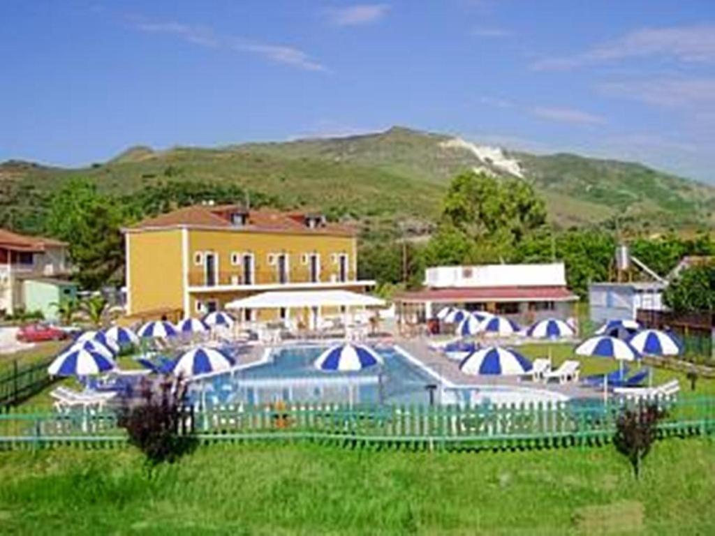 Plubis Studios Kalamaki  Exterior photo